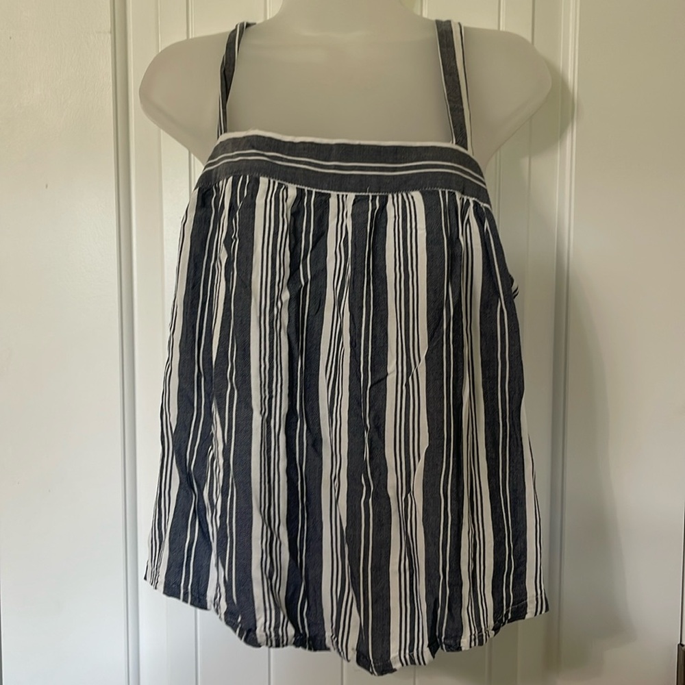 Universal Thread Blue and White Tank Striped Tank Top. Size XL.